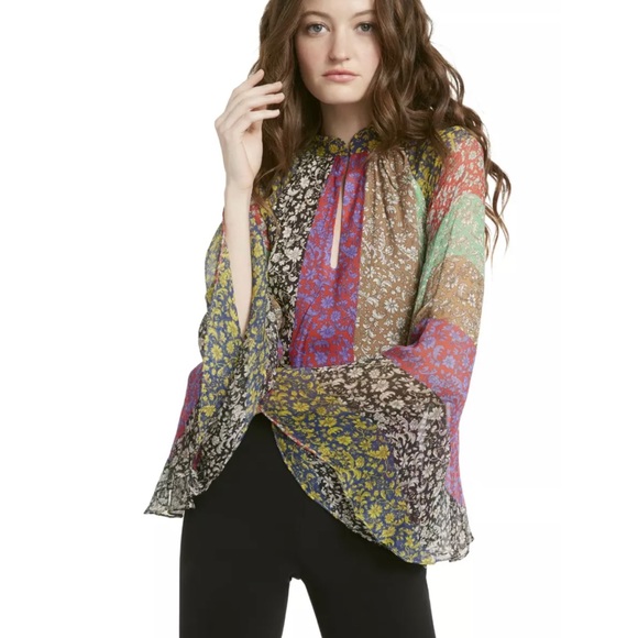 Alice Olivia Prija Jasmine Floral Flare Sleeve Top - Picture 2 of 9